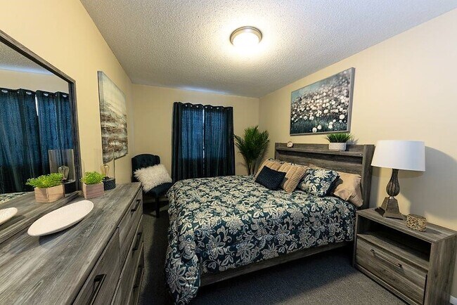 Photo - Clinton Chateau Apartments