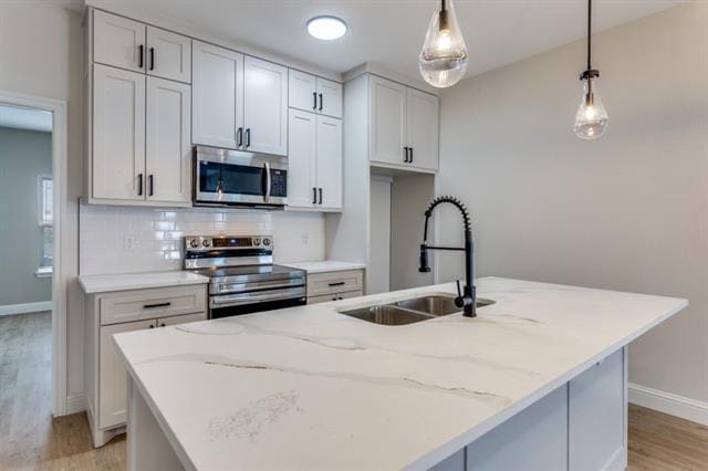 Photo - 8004 Julie Ave