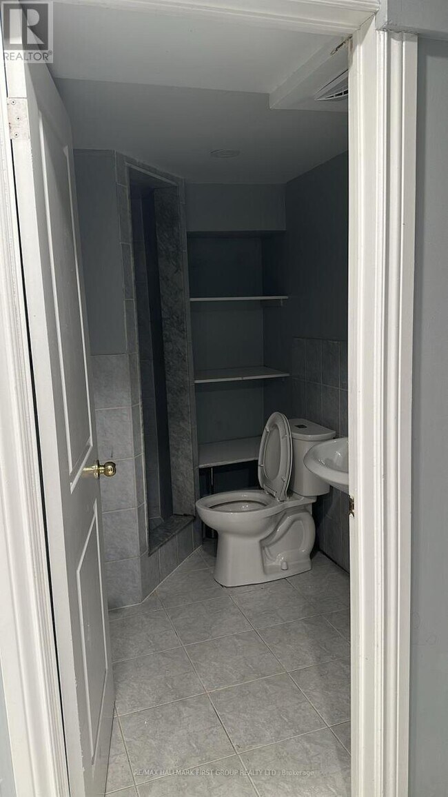 Photo - 198 Coppard Ave