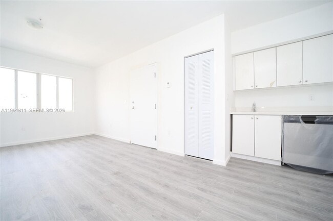 Photo - 810 7th St Unit 104