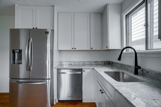 Photo - 2403 Flint St