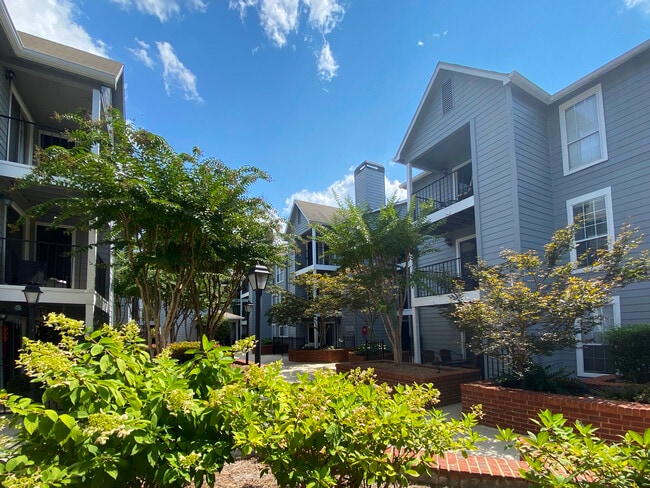 Building Photo - 635 Granville Ct Unit 635