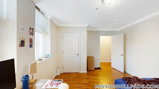 Photo - 712 Shawmut Ave Unidad 1R