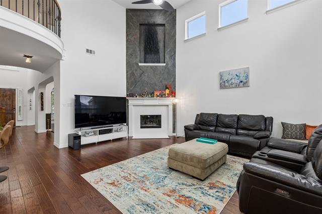 12406 Botanical Ln