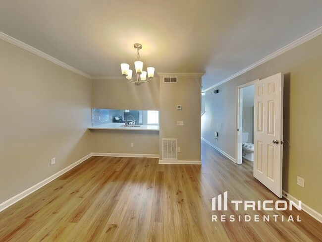 Photo - 409 Water Oak Way SW