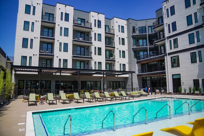 Photo - Standard Assembly