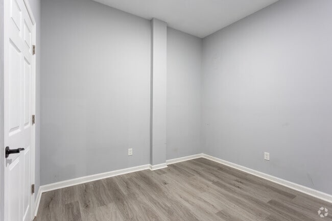 2BR, 2BA - 750SF - Second Bedroom
