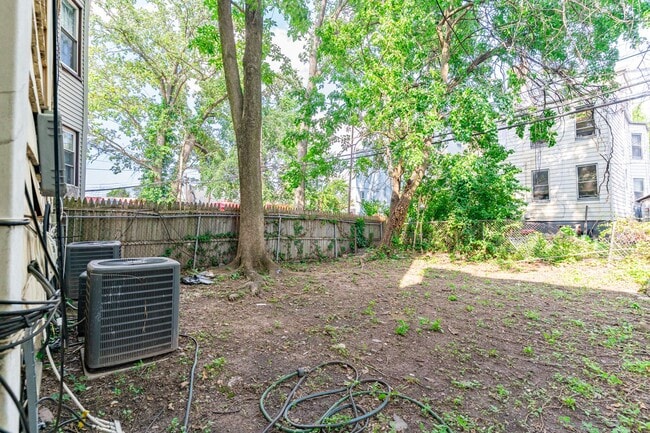Photo - 240 Halsted St Unit 3