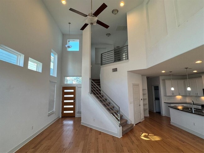 Photo - 1413 Casa Dr