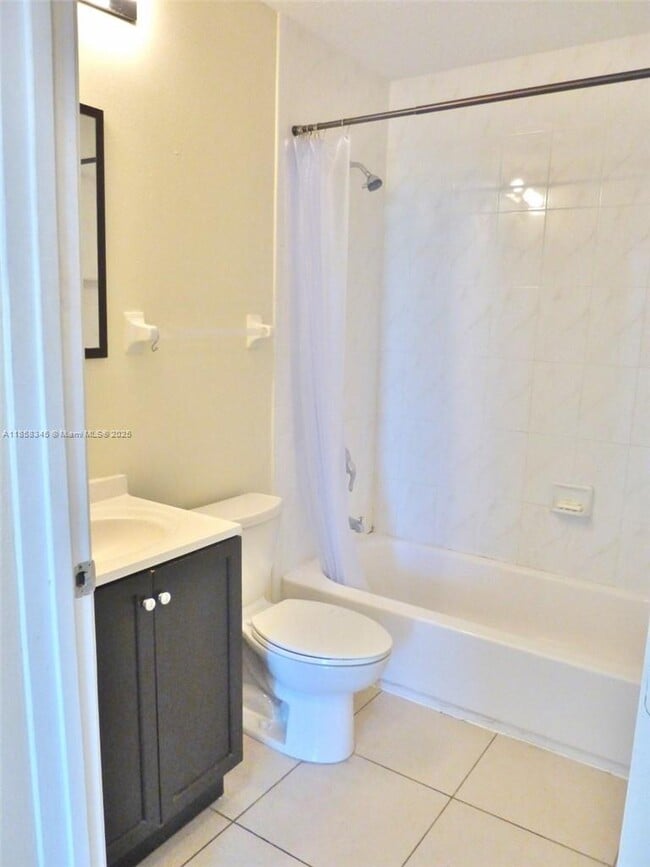 Photo - 843 SW 13th Ave Unit 204