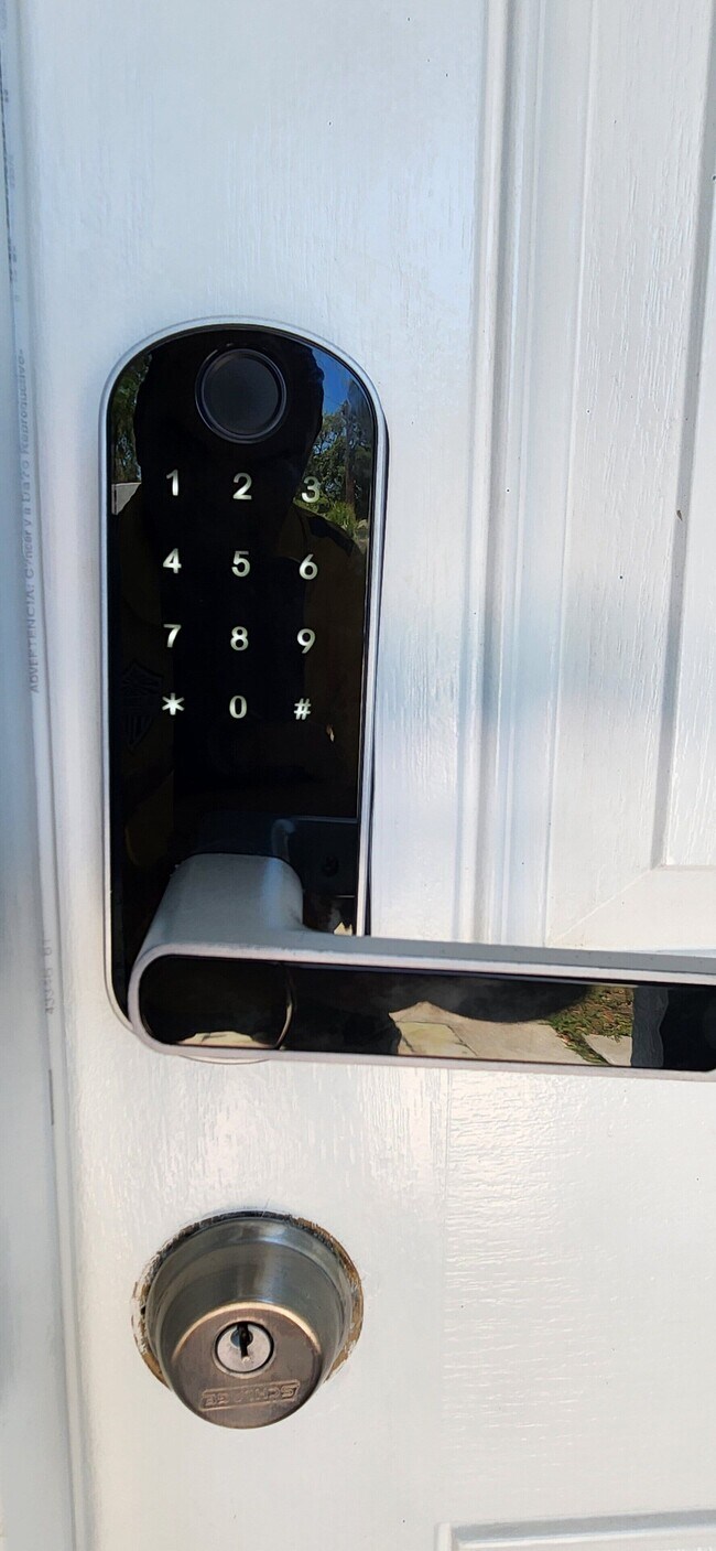 Photo - 113 Kenwood Ave