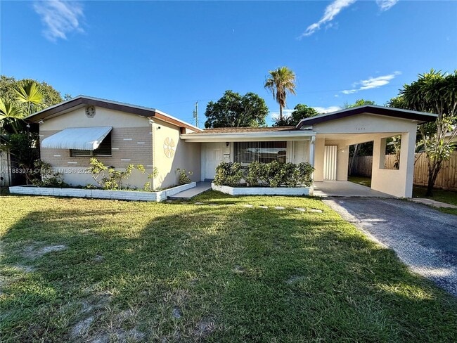 Building Photo - 7654 Indigo St Rental