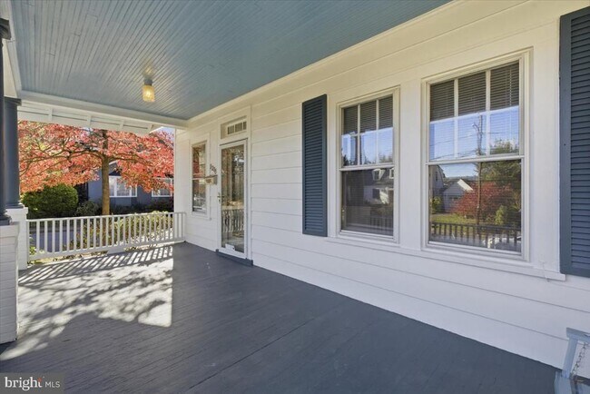 Photo - 1208 S Oakcrest Rd