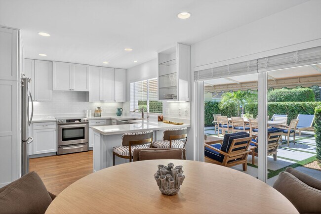 Photo - 11352 Briarwood Pl