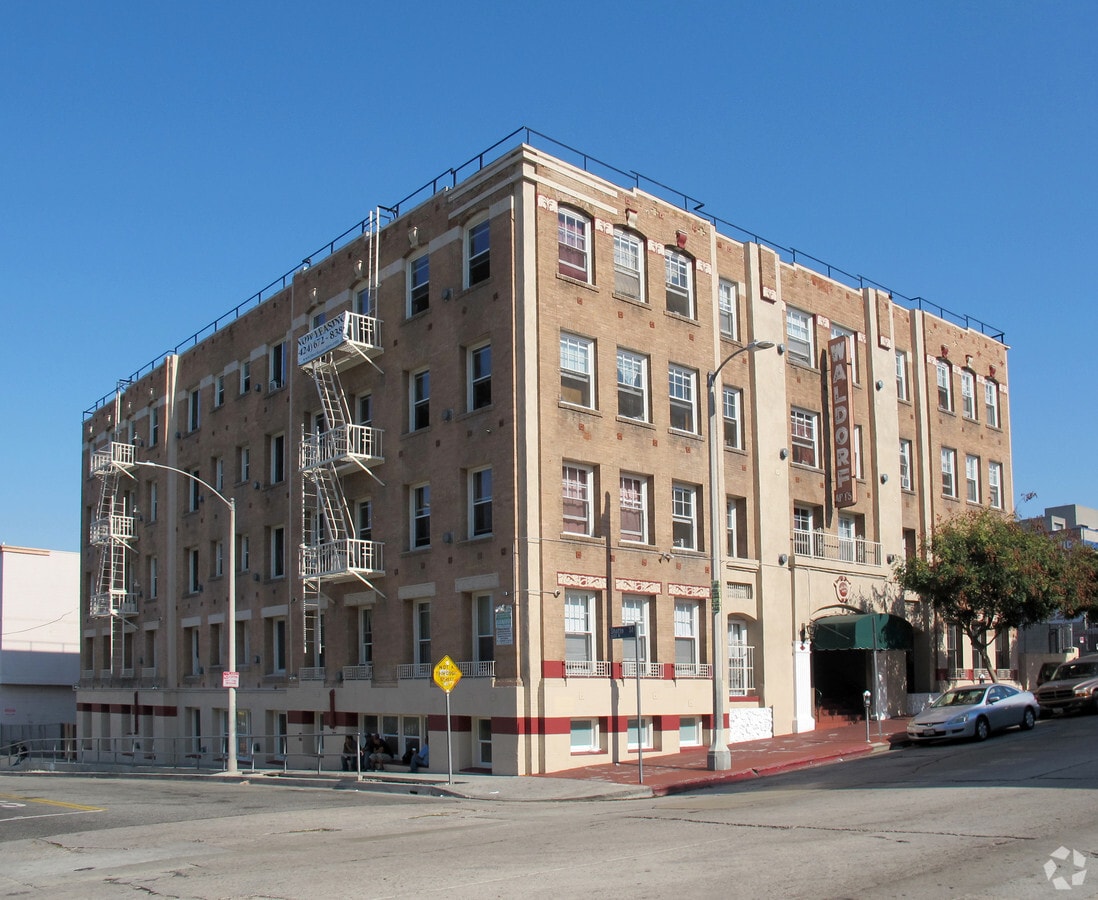 Waldorf Apartments - Waldorf Apartments