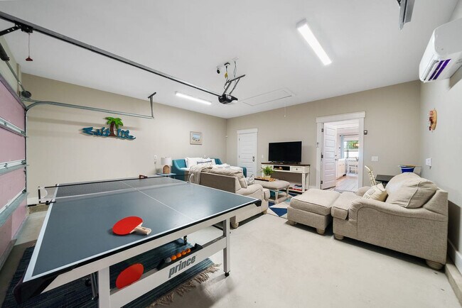 Photo - 121 Christmas Tree Ln Unit SI ID1511625P