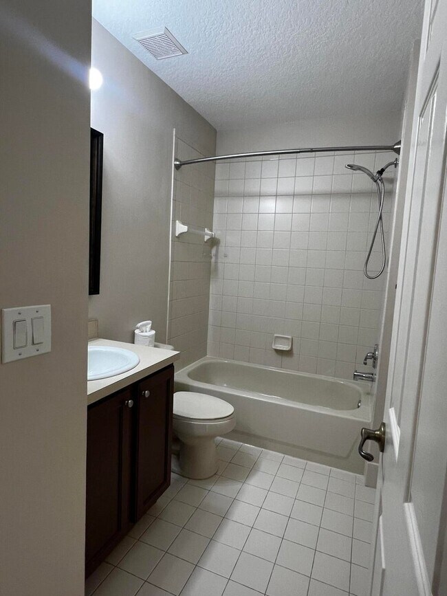 Photo - 13490 Old Englishtown Rd