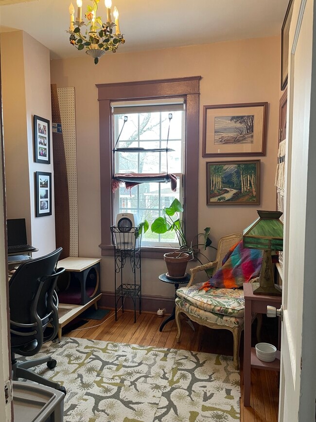 Photo - 713 N 35th St