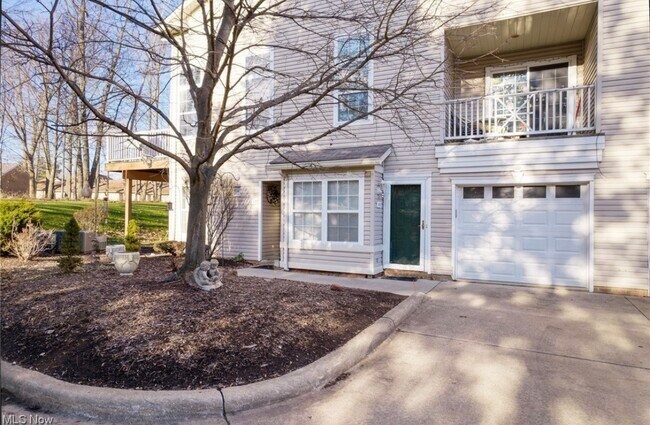 Photo - 870 Tollis Pkwy Condo Unit 870