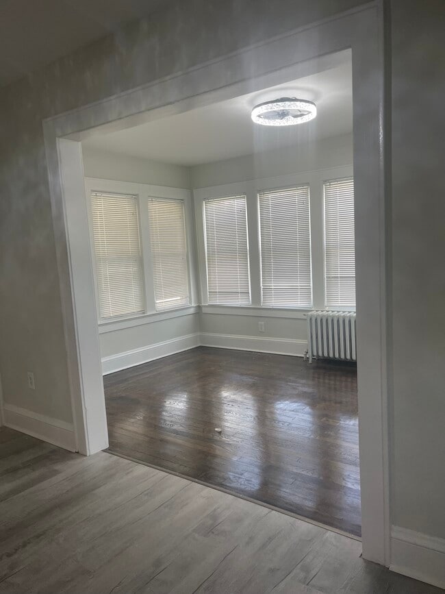 Photo - 157 Gordon Pl