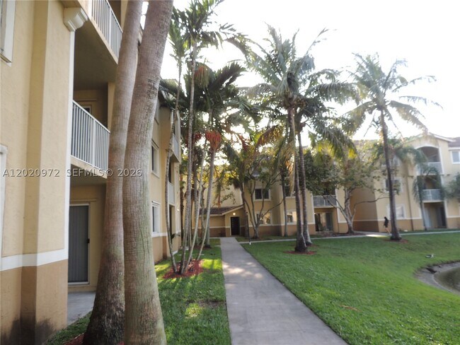 Building Photo - 2600 S University Dr Unit 103