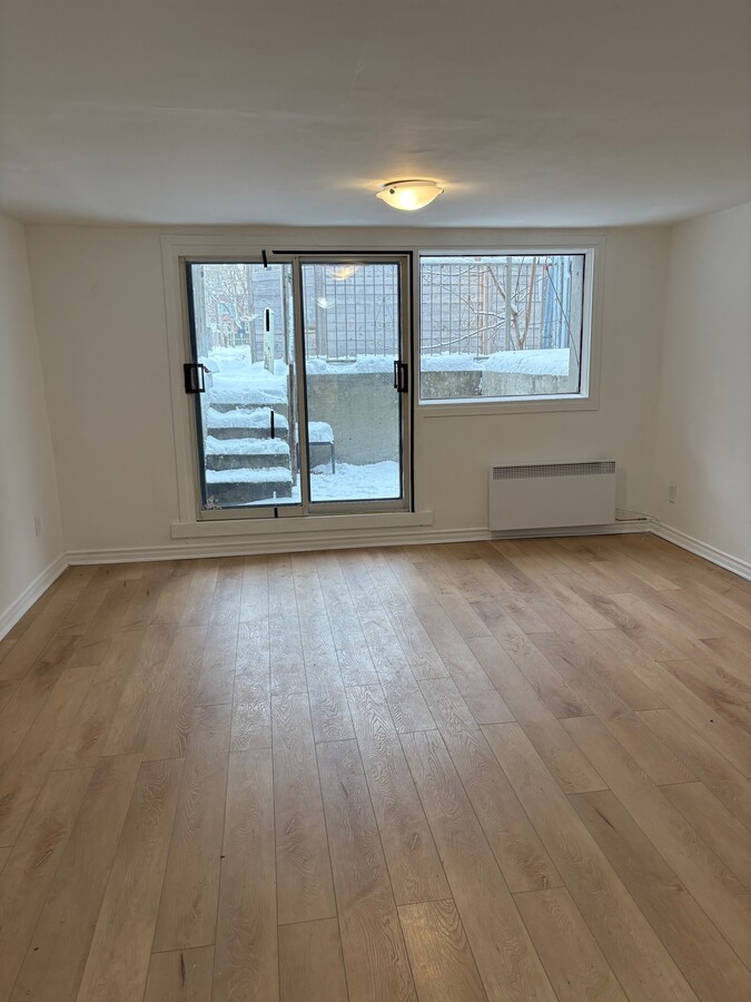 Photo - 3355 Bd Rosemont Unit 1A