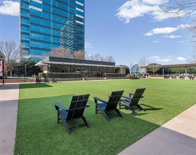Building Photo - 10 Perimeter Summit Blvd Unit 4236
