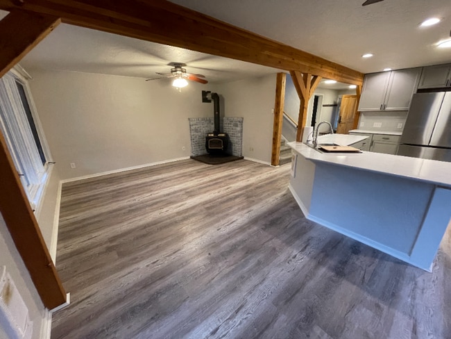 Photo - 951 S Rimrock Rd