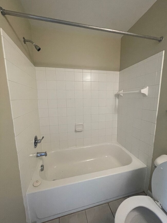 Photo - 18-1825 Whittaker Unit 18-1825 - B