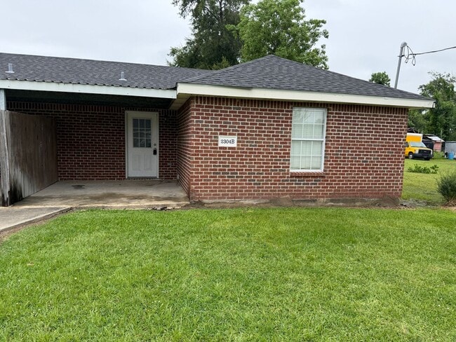 Building Photo - 2304 Merwood St Unit B