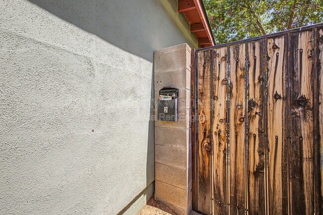 Photo - 1117 N 13th St Unit 2