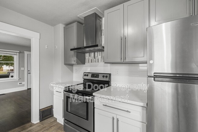 Photo - 4024 S G St