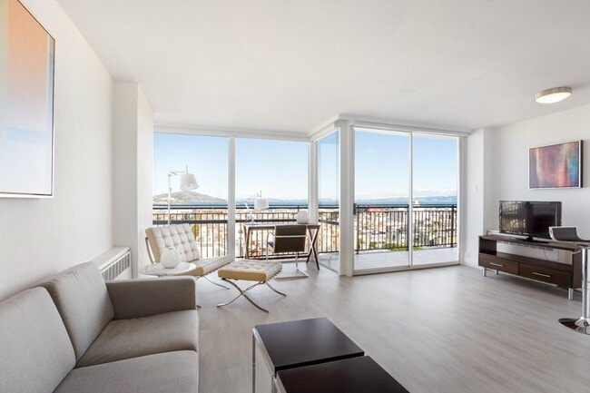 Photo - Crystal Tower Apartments