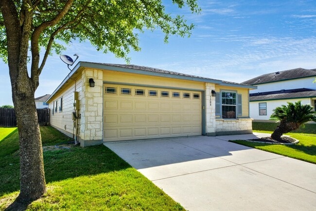 Photo - Beautiful home in the desirable Trails of Kensington Ranch, Schertz, TX - Realtor Commission: $500