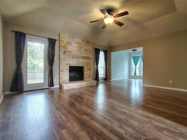 507 Thousand Oaks Blvd