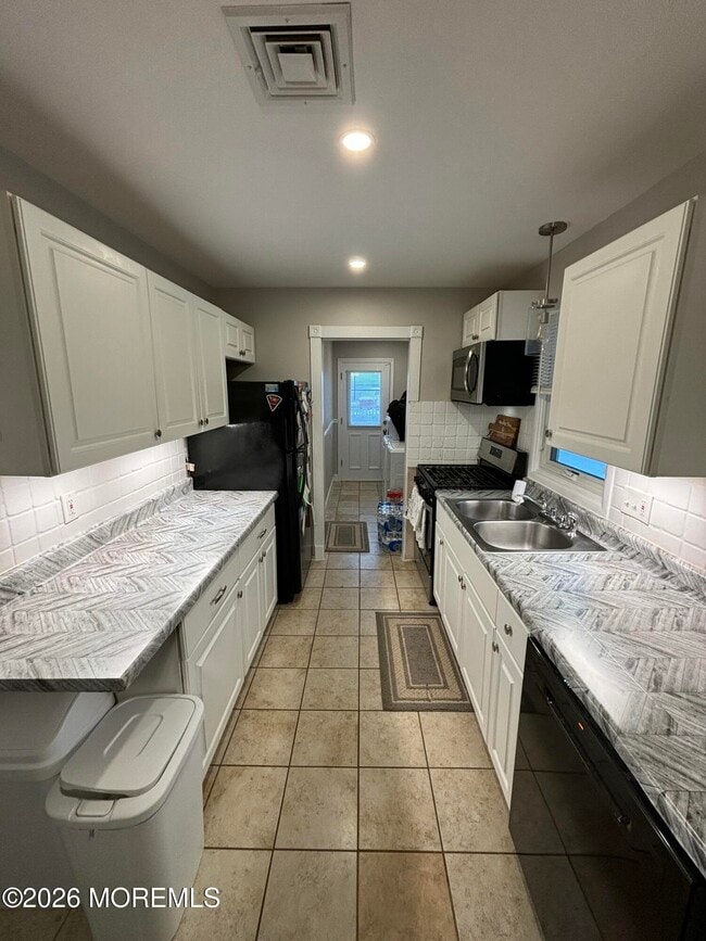 Photo - 336 Enterprise Dr