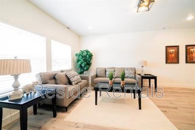 Photo - 254 Spring Creek Pky