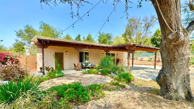 Stunning Fully Detached Casita on Private ... - Stunning Fully Detached Casita on Private ... House