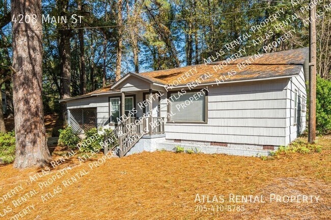 Photo - 4208 Main St