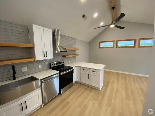 Building Photo - 2705 Mulford Cove Rental