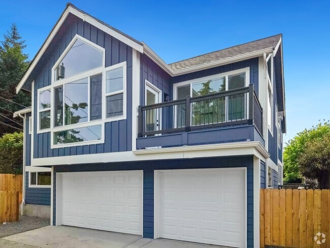 Building Photo - Spacious 3-Bedroom DADU with Private Balco... Rental