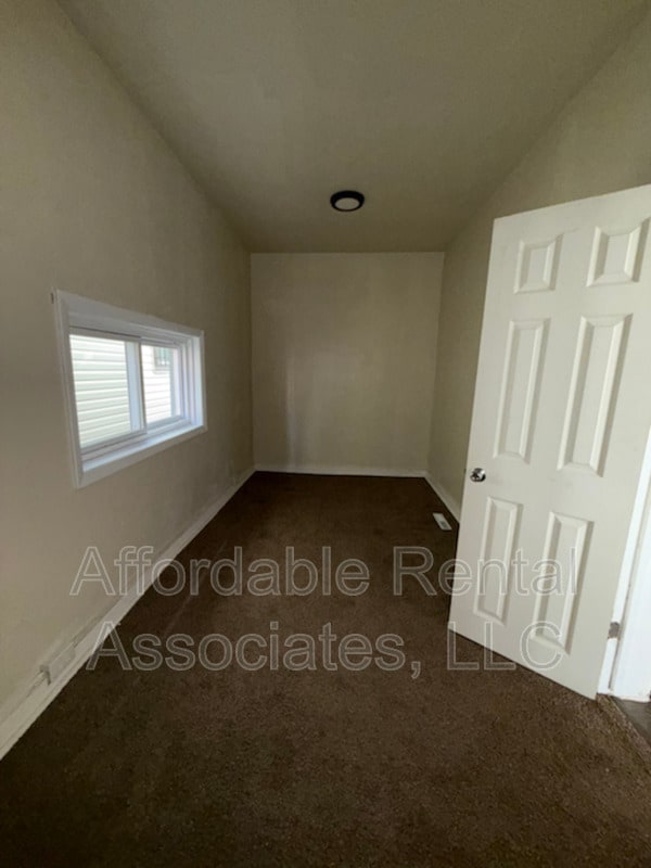 Photo - 505 W Maple St Unit Lower Rear