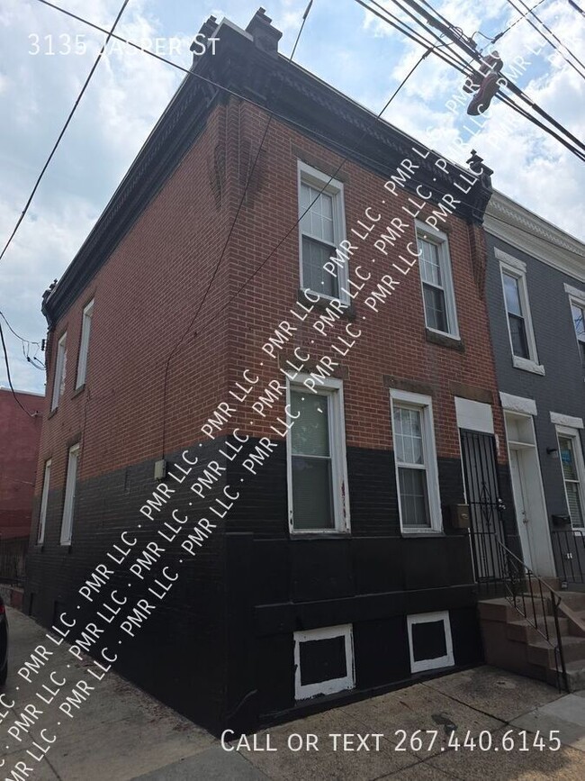 Photo - 3135 Jasper St