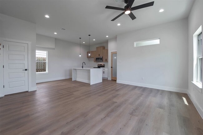 Photo - 9309 Jutland Rd