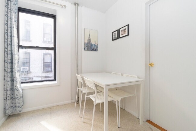 Photo - 312 E 93rd St Unit ID1032052P