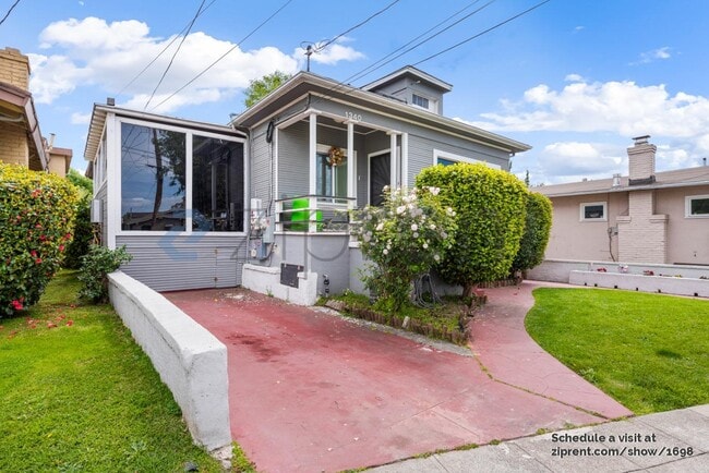 Building Photo - 1340 67th St Rental