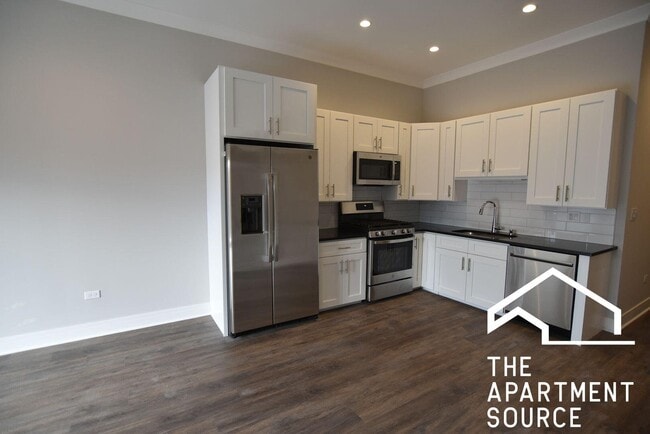 Photo - 927 W Irving Park Rd Unit 503