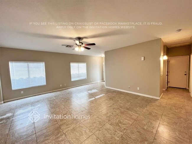 Photo - 655 E Renegade Pl