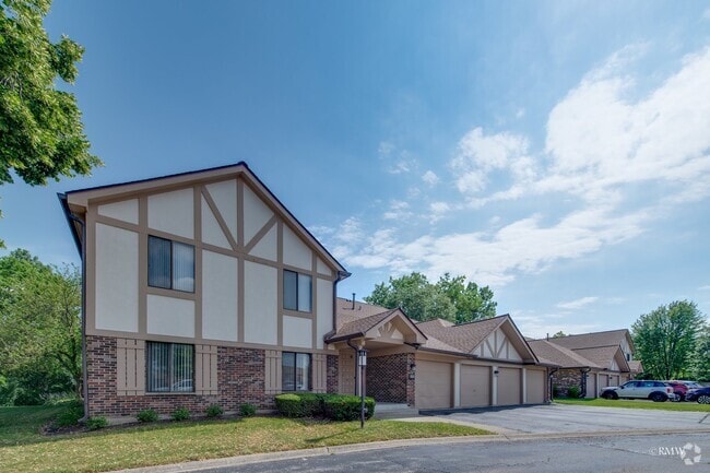 Building Photo - 1232 Knottingham Ct Unit 2B Rental