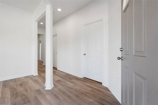 Photo - 2332 Cedar Pl Dr